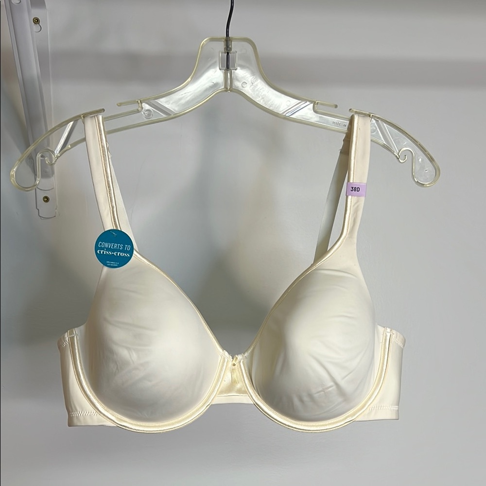NWT Vanity Fair Underwire Women's Cream Bra- 38D